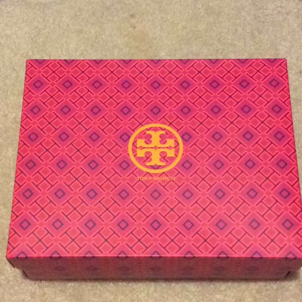 Tory Burch Box Medium